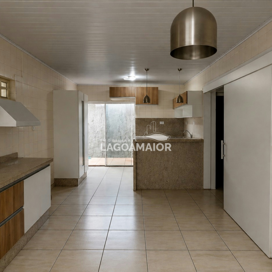 Casa à venda com 4 quartos no Centro, Três Lagoas - MS