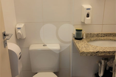 Sala Comercial - Office Premium - Indaiatuba - Venda - Torre Corporate - 7º andar - Complexo Office Premium de 3 torres de salas comerciais, um shopping e um conjunto residencial. Sala sem os moveis das fotos, Dois subsolos de garagem, além de garagem no térreo. Área da unidade: 39,99m2