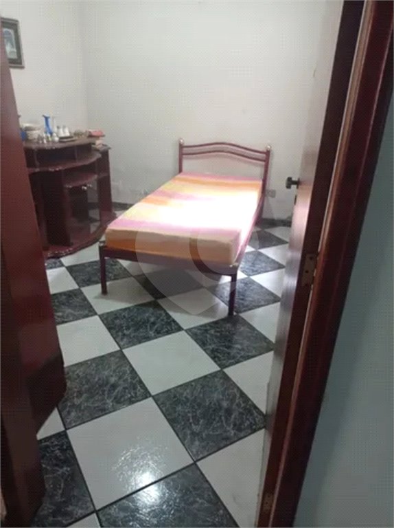 CASA A VENDA, PARQUE BANDEIRANTES, 3 DORMITORIOS 1 SENDO SUÍTE, 2 VAGAS DE GARAGEM, SJC/SP