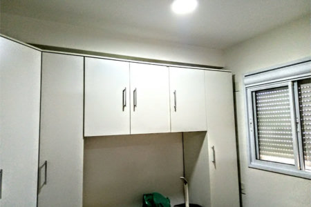 Apartamento à venda com 38m² e 1 dormitório, localizado no bairro Jardim Flor da Montanha.