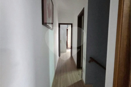 Sobrado Reformado 3 Dorms sendo 1 Suíte e 2 Vagas