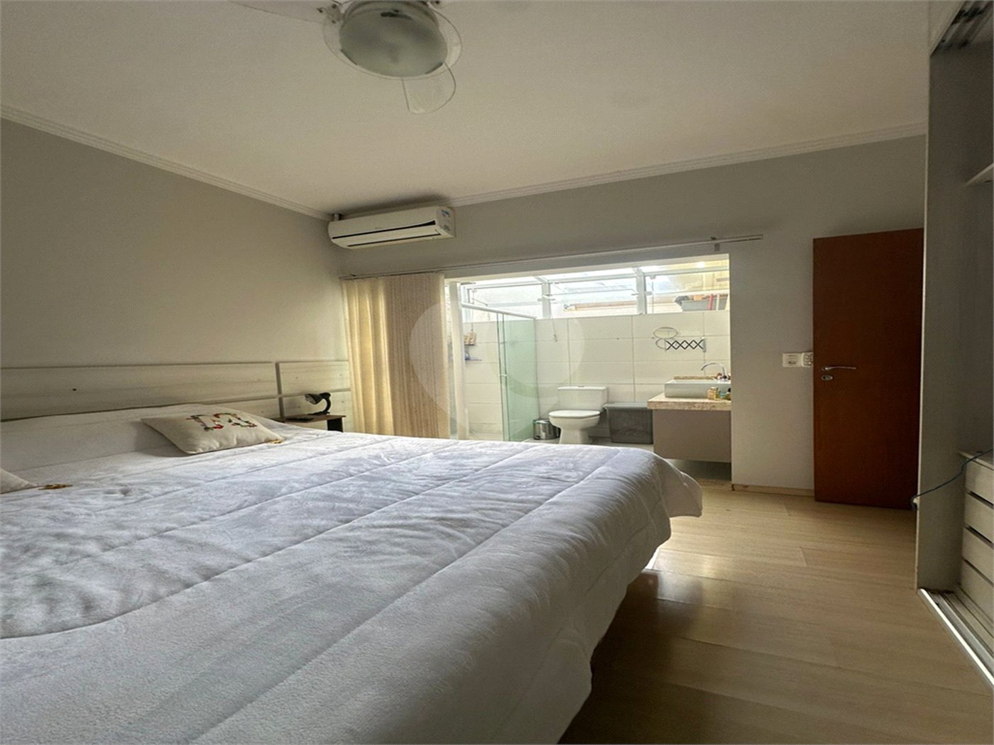 Casa térrea 2 quartos 1 suíte e piscina. Jardim Embaré