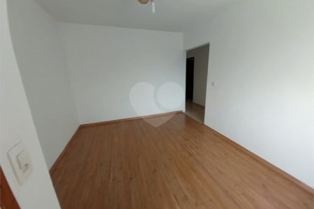 Casa à venda com 3 quartos em Vila Bossi, Louveira, SP
