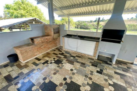 Chácara à venda no Jardim Ricardo Cézar