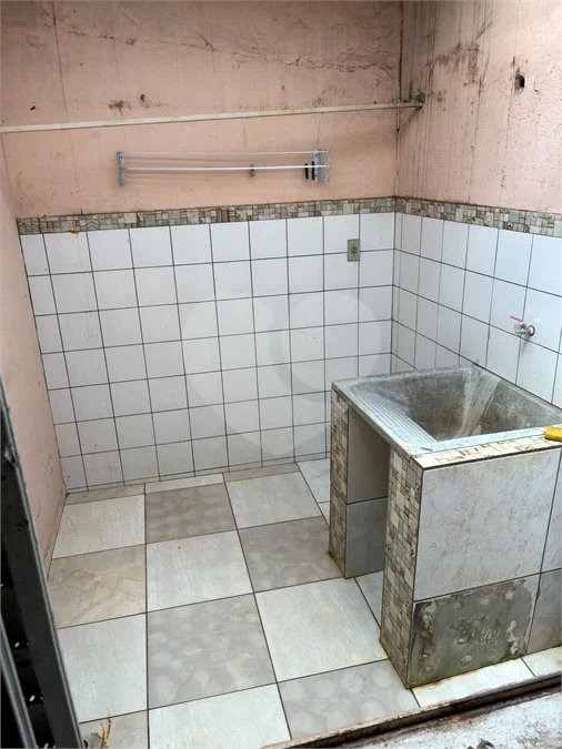 Casa Ampla e Versátil na Vila Marcelino — Excelente Espaço e Pronta para Ocupação Imediata!