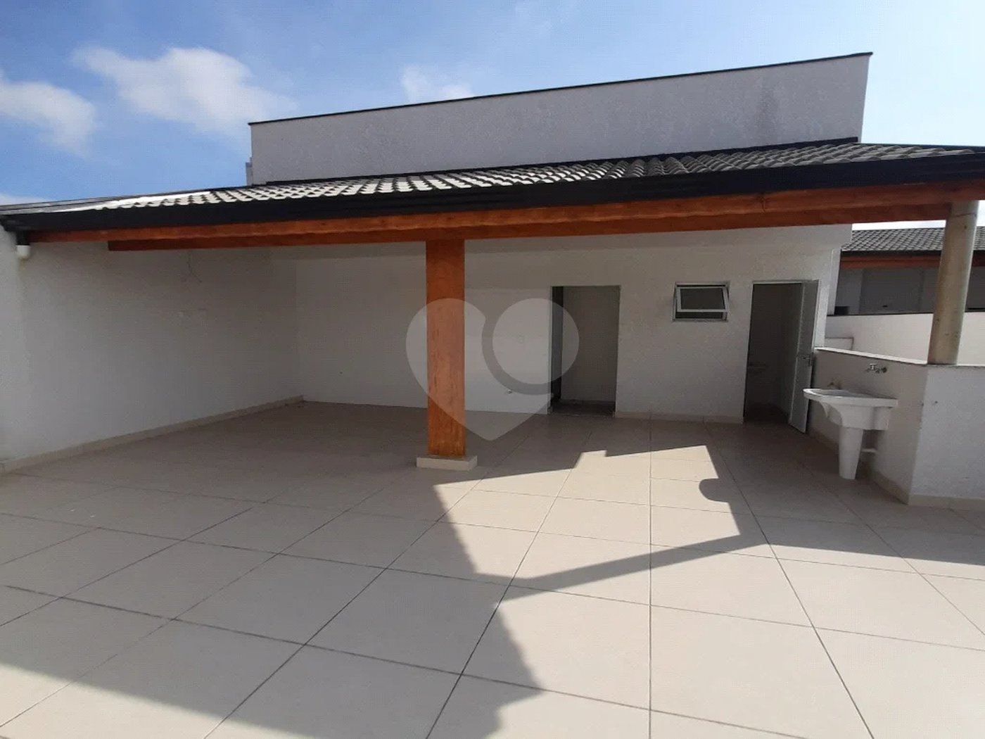 Apartamento com 80m² , 2 dormitórios , sendo 1 suíte , 1 vaga , à venda no bairro Humaitá em Santo André.