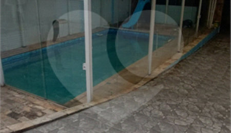 Casa para alugar com 4 quartos, sendo 2 suítes,  em Jardim Las Vegas, Santo André, SP