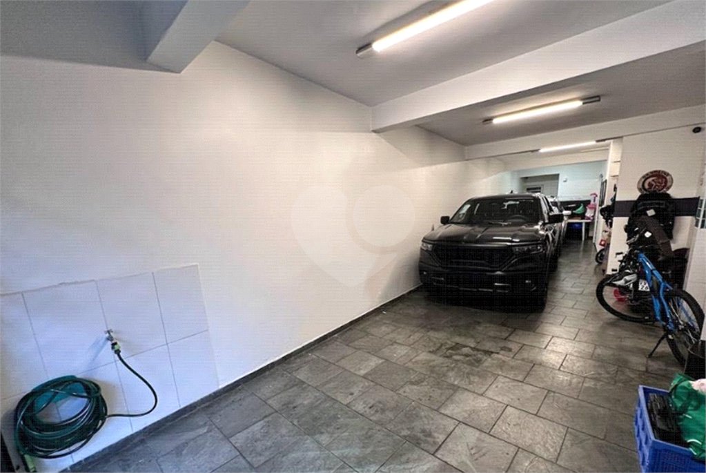 Casa à venda com 3 quartos, sendo 1 suíte,  no condomínio Residencial Nabuco de Araújo, São Paulo - SP