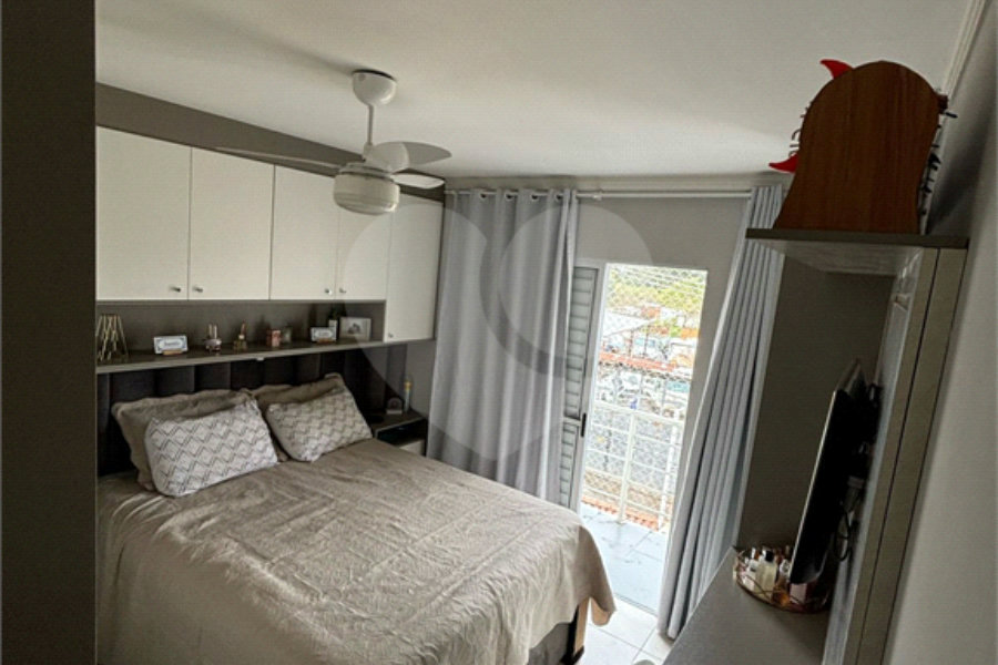 Sobrado à venda com 3 quartos, sendo 1 suíte,  em Tremembé, São Paulo, SP