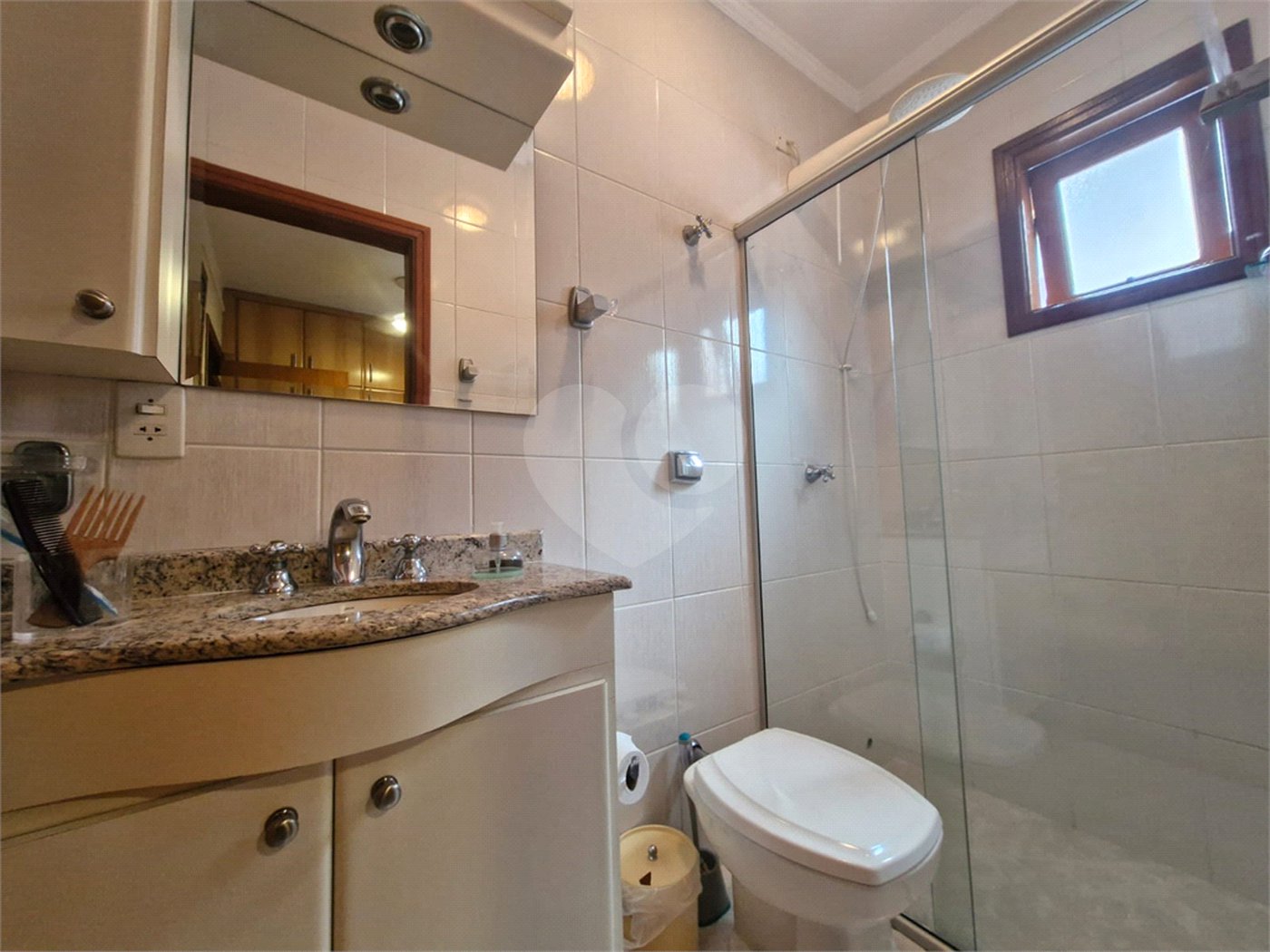 Casa à venda com 3 suítes no condomínio Residencial Jardim França, São Paulo - SP