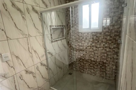 Casa à venda ou para alugar com 2 quartos, sendo 4 suítes, no condomínio Residencial Jardim Bréscia, Indaiatuba - SP
