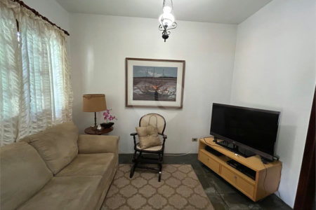 Casa à venda com 5 quartos, sendo 3 suítes, no condomínio Estância Marambaia, Vinhedo - SP