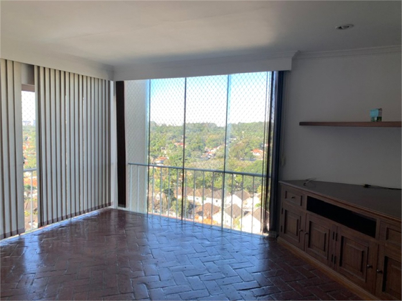 Apartamento à venda com 3 quartos, sendo 1 suíte, em Alto da Boa Vista, São Paulo, SP