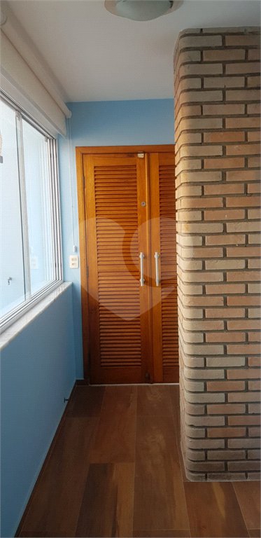 Sobrado à venda com 4 quartos, sendo 2 suítes, em Vila Hamburguesa, São Paulo, SP