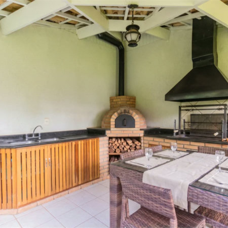 Casa à venda com 4 quartos, sendo 3 suítes, em Brooklin Paulista, São Paulo, SP