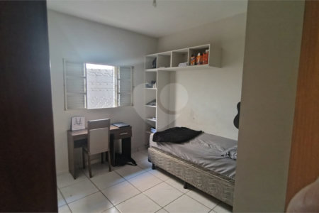 Casa à venda com 3 quartos, sendo 1 suíte, em Independência, Ribeirão Preto, SP