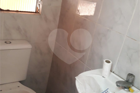 Sobrado à venda com 3 quartos, sendo 1 suíte,  em Jardim Oriental, São Paulo, SP