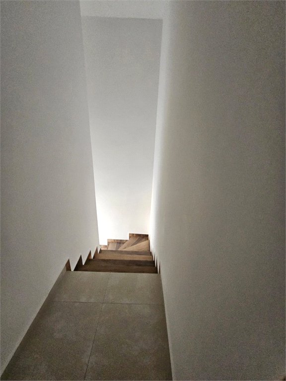 Casa à venda com 3 quartos, sendo 1 suíte, em Maracanã, Praia Grande, SP