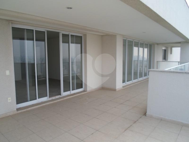 Apartamento à venda com 4 suítes em Campo Belo, São Paulo, SP