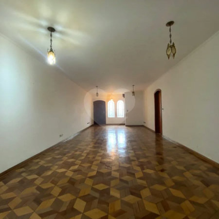 Sobrado à venda com 4 quartos, sendo 1 suíte, em Santana, São Paulo, SP