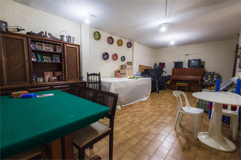 Casa à venda com 5 quartos, sendo 1 suíte, em Vila Rosália, Guarulhos, SP