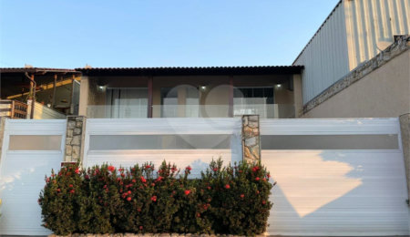 Casa à venda com 4 quartos, sendo 1 suíte,  em Campo Grande, Rio de Janeiro, RJ