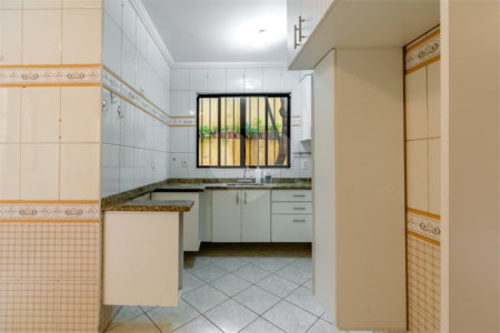Casa à venda com 3 quartos, sendo 1 suíte, em São Judas, São Paulo, SP