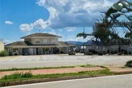 Casa à venda com 3 quartos, sendo 1 suíte, no condomínio Villagio Milano, Sorocaba - SP
