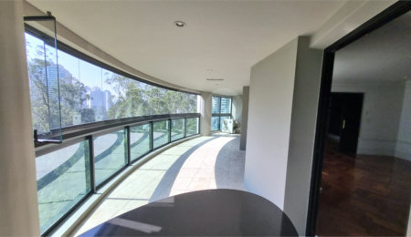 Apartamento para alugar com 6 quartos, sendo 4 suítes,  em Panamby, São Paulo, SP