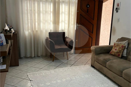 Casa à venda com 3 quartos, sendo 1 suíte,  em Jardim Náutico, Mogi das Cruzes, SP