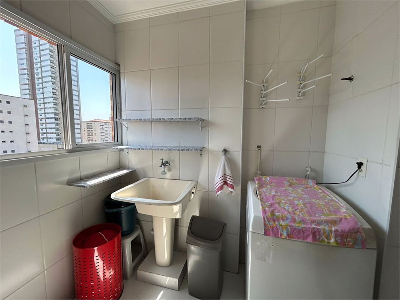 Apartamento com 3 dormitórios à venda, 110 m² por R$ 950.000,00 - Campo Grande - Santos/SP
