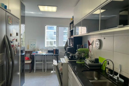 Apartamento à venda com 3 suítes em Vila Andrade, São Paulo, SP