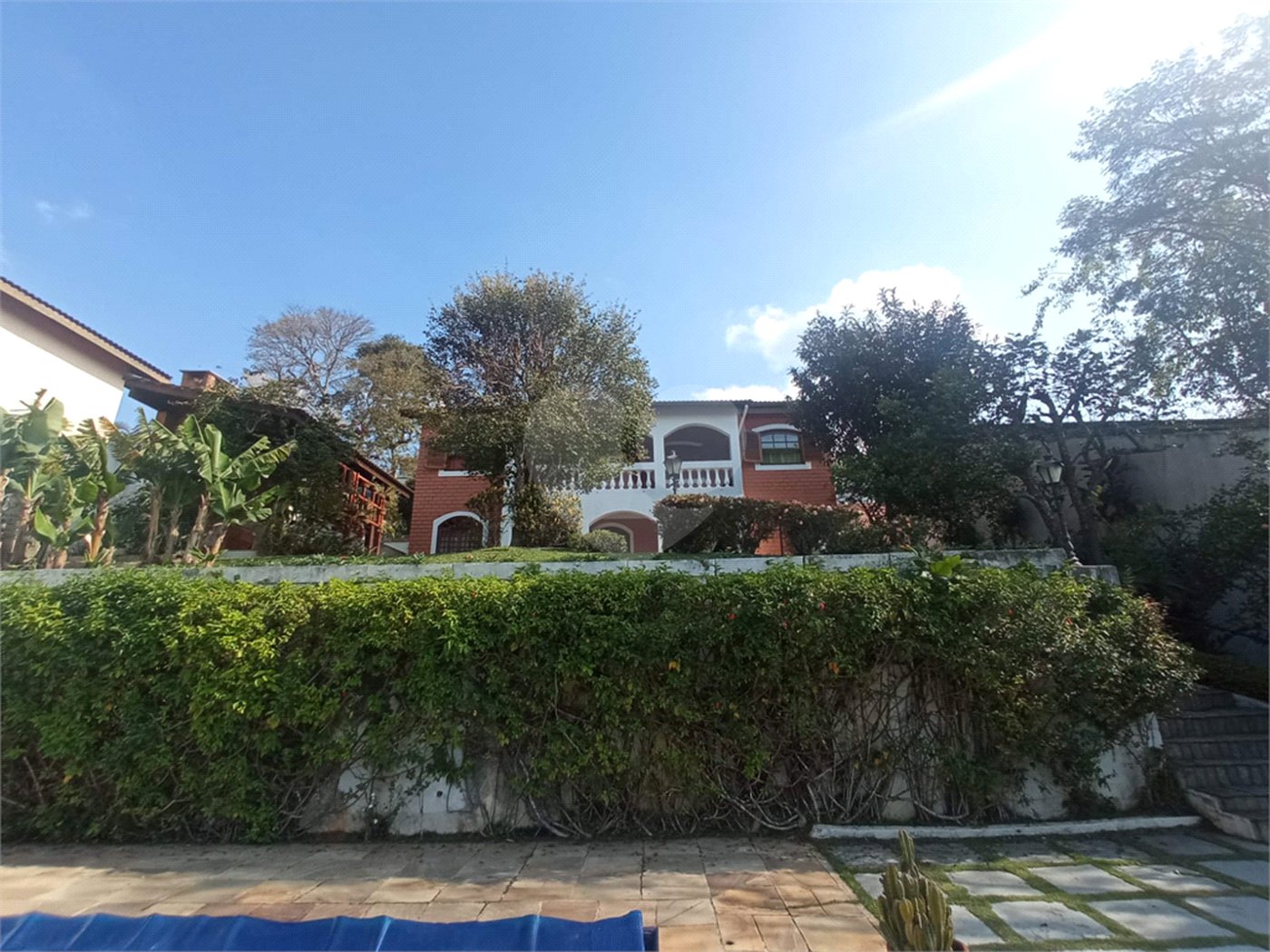 Casa à venda com 4 quartos, sendo 1 suíte, no condomínio Alpes da Cantareira, Mairiporã - SP
