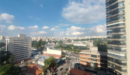Cobertura à venda com 3 suítes em Vila Nova Conceição, São Paulo, SP