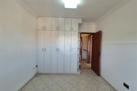 Sobrado à venda com 3 quartos, sendo 1 suíte,  em Vila Fiat Lux, São Paulo, SP