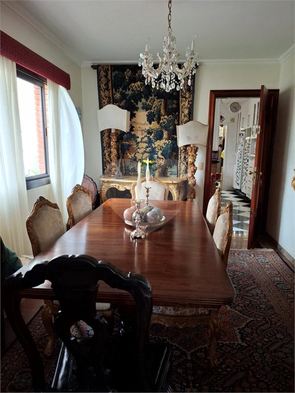 Apartamento à venda com 4 quartos, sendo 2 suítes,  em Brooklin Paulista, São Paulo, SP