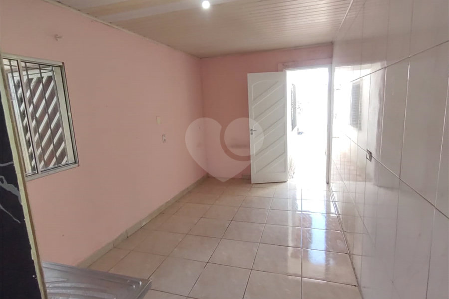 Casa à venda com 3 quartos, sendo 1 suíte, em Vila Nova Cachoeirinha, São Paulo, SP