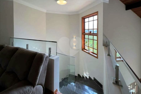 Casa à venda com 4 quartos, sendo 3 suítes, em Jardim Passárgada I, Cotia, SP