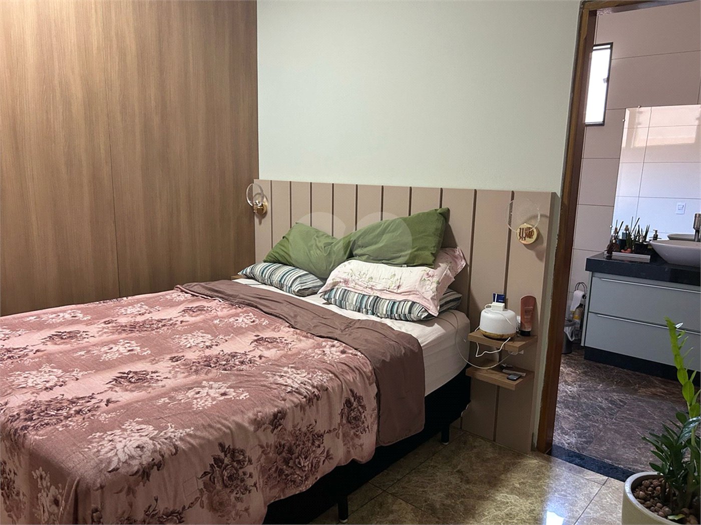 Casa à venda com 3 quartos, sendo 2 suítes, em Jardim de Cresci, São Carlos, SP