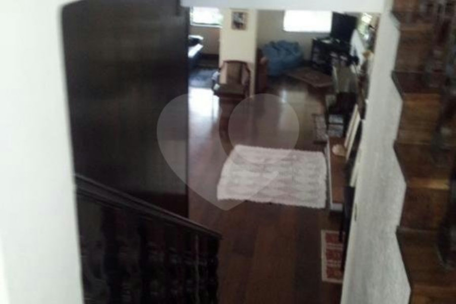 Casa Térrea à venda com 4 quartos, sendo 2 suítes,  em Jardim Floresta, São Paulo, SP