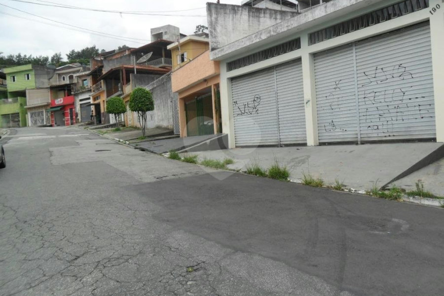 Sobrado à venda com 1 quarto em Tremembé, São Paulo, SP