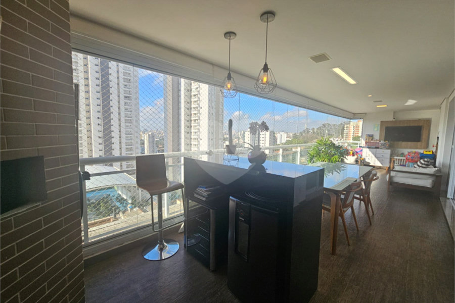 Apartamento à venda com 3 suítes em Santana, São Paulo, SP