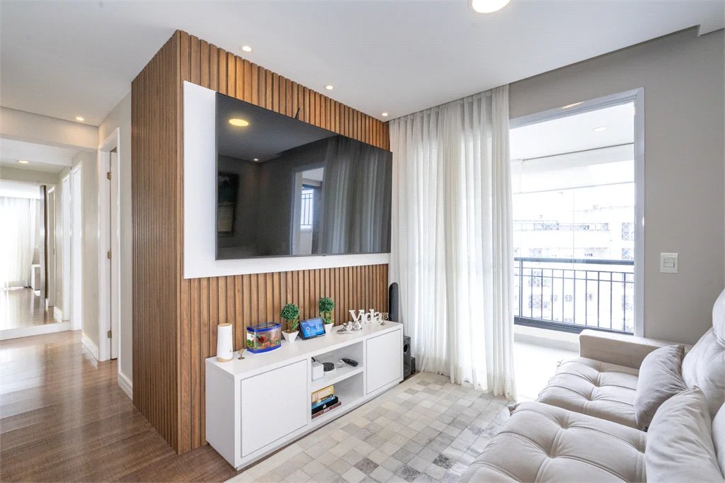 Apartamento à venda com 3 quartos, sendo 1 suíte, em Jardim Parque Morumbi, São Paulo, SP