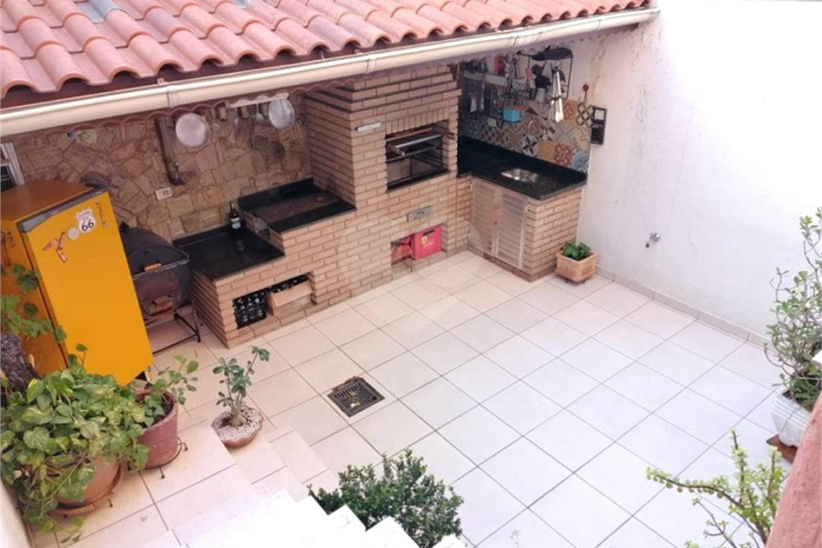 Sobrado à venda com 3 quartos, sendo 1 suíte, em Tremembé, São Paulo, SP