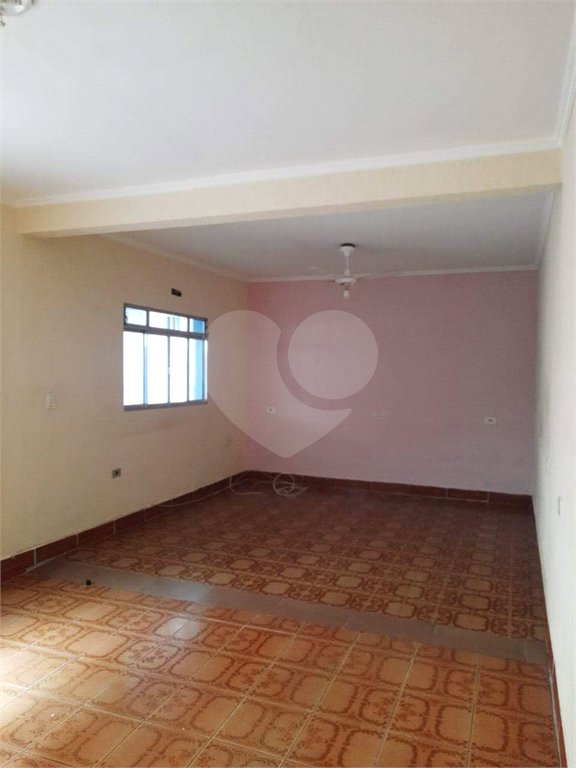 Casa à venda com 2 quartos em Jardim Santa Lúcia, Suzano, SP