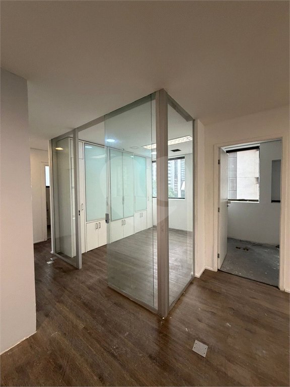 Sala à venda em Cidade Monções, São Paulo, SP