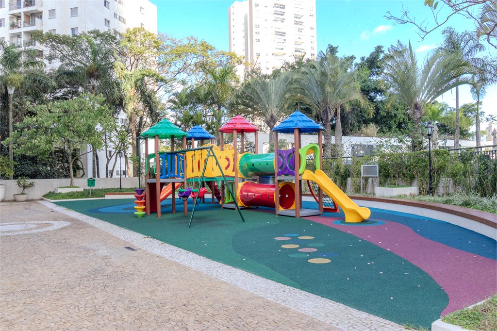 Apartamento à venda com 4 quartos, sendo 2 suítes, em Jardim Marajoara, São Paulo, SP