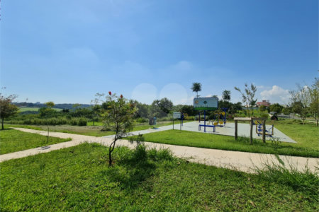 Terreno à venda no condomínio Village Saint Charbel, Araçoiaba da Serra - SP