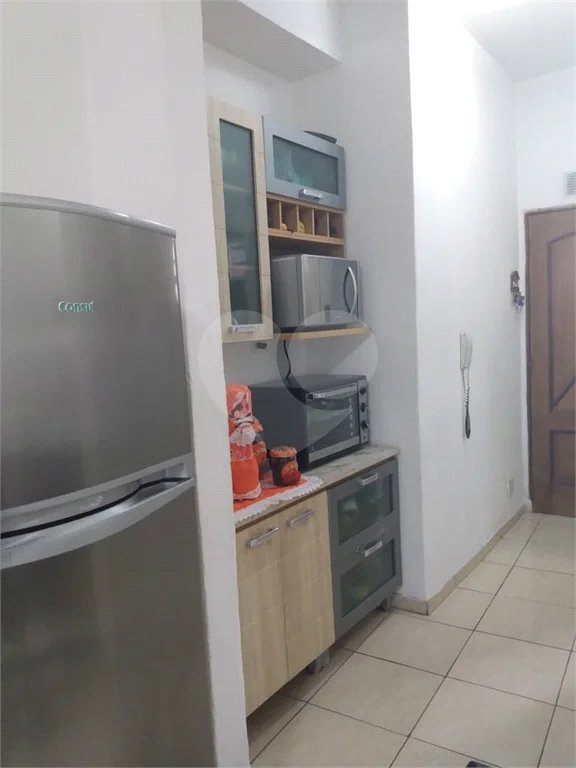 Apartamento 1 dorm, sala, cozinha, banheiro a venda no Centro