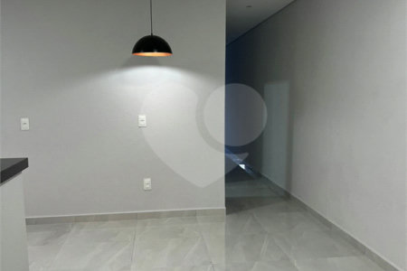 Casa à venda com 3 quartos, sendo 1 suíte, em Loteamento Serra dos Cristais, Várzea Paulista, SP